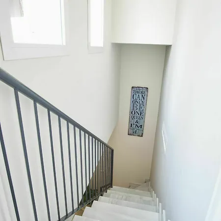 Coqueto Duplex En Zona Alfalfa Apartment *